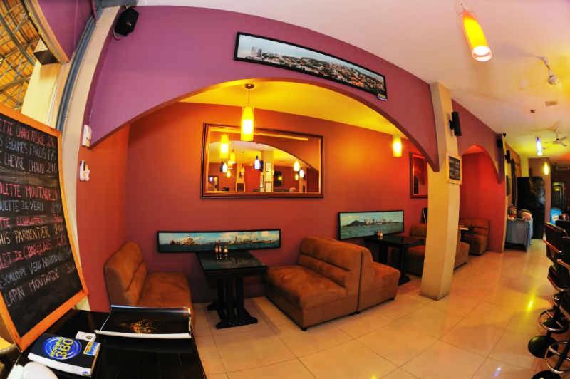 Le Parrots-Inn Jomtien Beach Εξωτερικό φωτογραφία